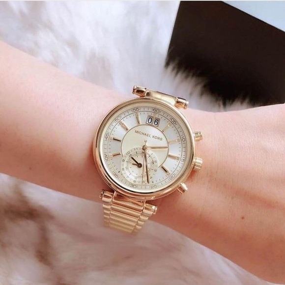 New Michael Kors Women’s Sawyer Gold Tone  Watch $275